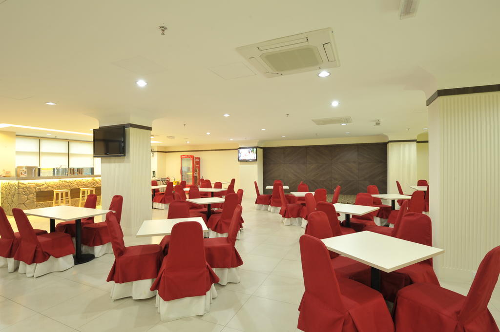 Hallmark Regency Hotel - Johor Bahru Exteriör bild