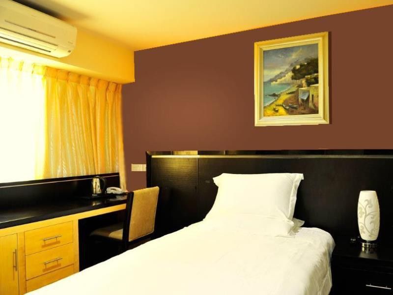 Hallmark Regency Hotel - Johor Bahru Exteriör bild